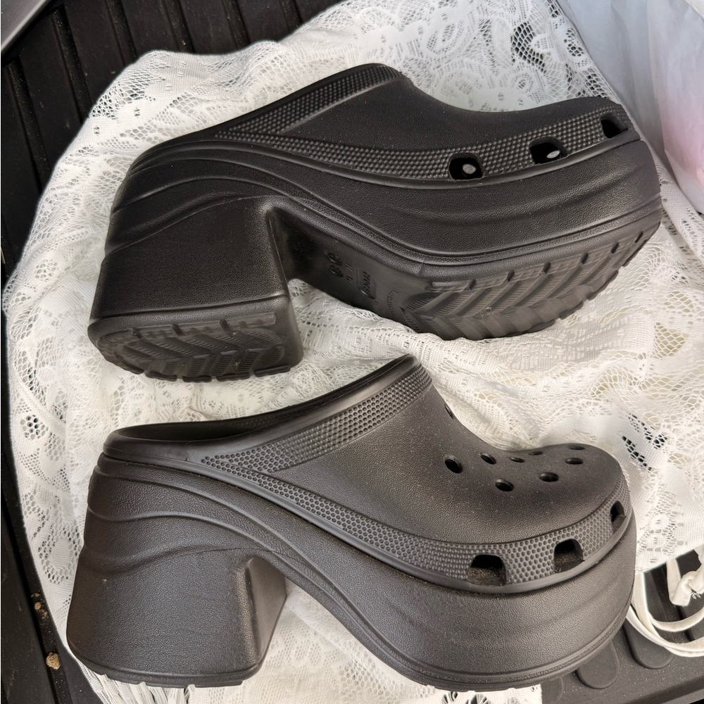 Siren clogs by crocs